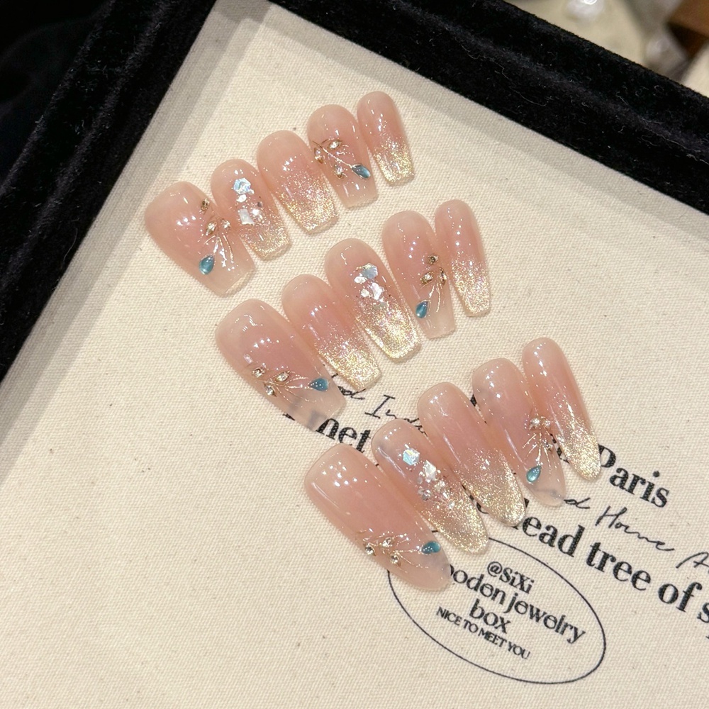 Nail Art Full Cat Eye - Handgefertigte nackte Nägel zum Aufdrücken, luxuriöses